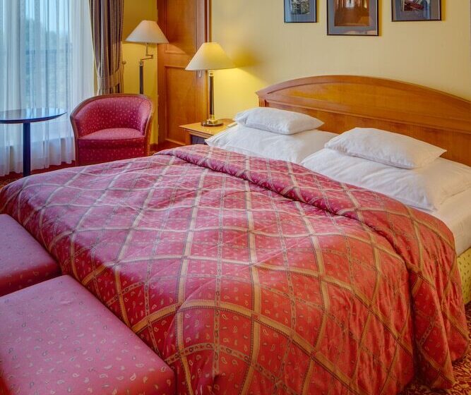 اتاق استاندارد, Savoy Prague