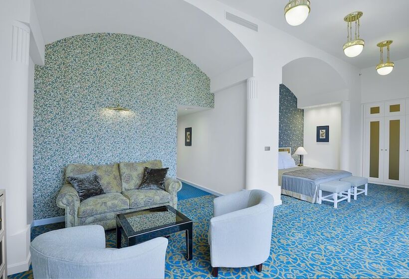 Suite with Terrace, Savoy Prague