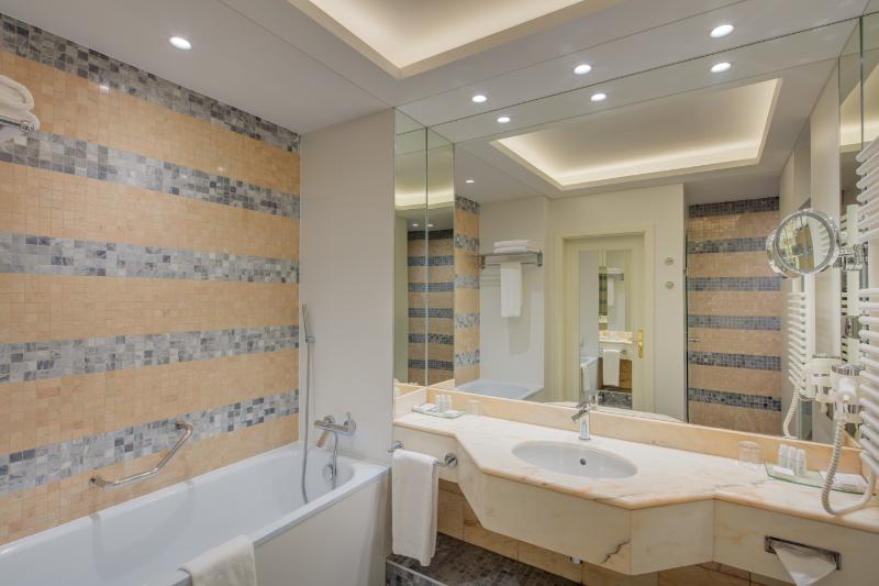 اتاق سوپریور, Savoy Prague