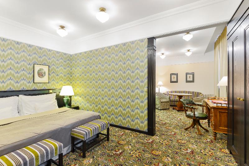 سوییت, Savoy Prague