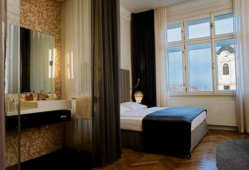 디럭스 룸, Small Luxury Hotel Altstadt Vienna