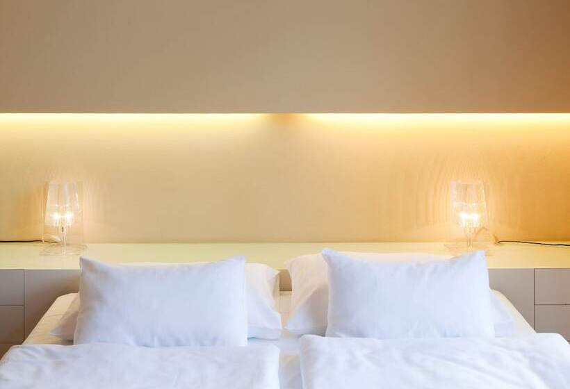 디럭스 룸, Small Luxury Hotel Altstadt Vienna