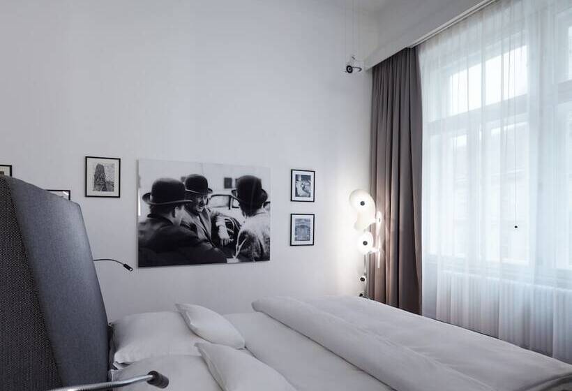 디럭스 룸, Small Luxury Hotel Altstadt Vienna