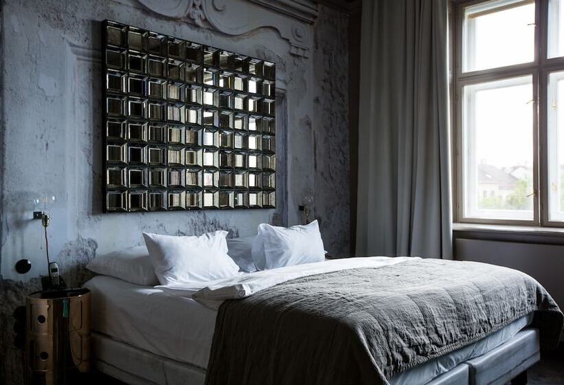 디럭스 룸, Small Luxury Hotel Altstadt Vienna