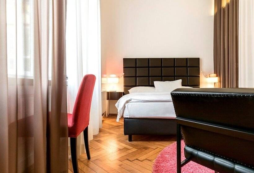 디럭스 룸, Small Luxury Hotel Altstadt Vienna