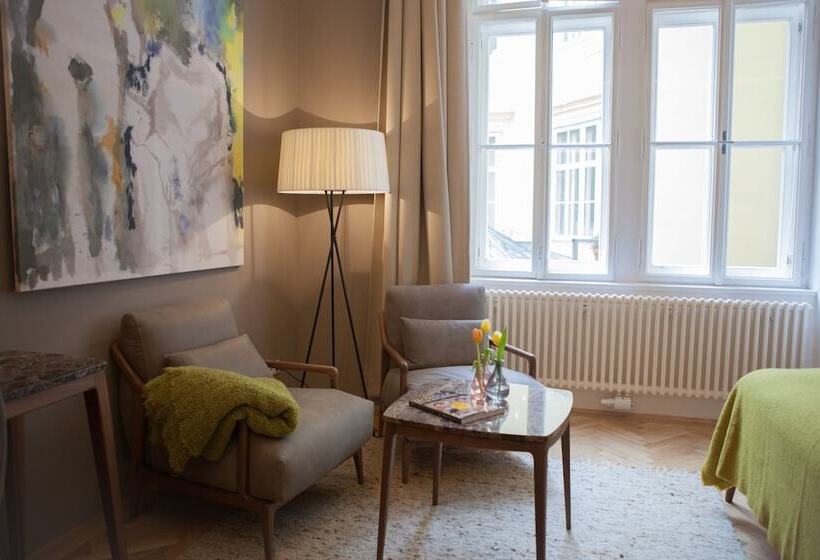 디럭스 룸, Small Luxury Hotel Altstadt Vienna
