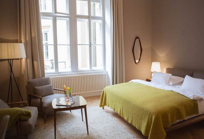 디럭스 룸, Small Luxury Hotel Altstadt Vienna