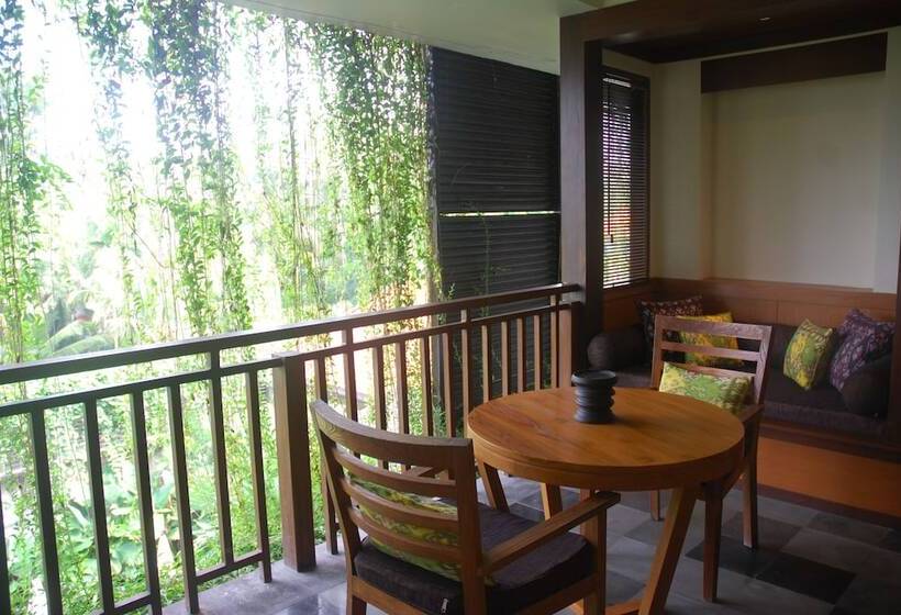 小型套房带泳池景, Ubud Village