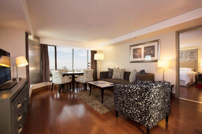 סוויטת ג'וניור אקזקיוטיב, Barcelo Guadalajara