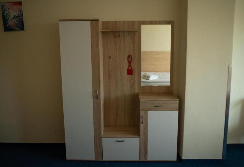 اتاق راحتی, Chodov Asc