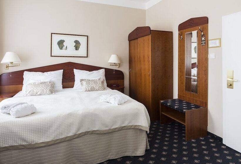 디럭스 룸, Pytloun Old Armoury Hotel Prague, Stará Zbrojnice