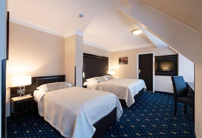 디럭스 룸, Pytloun Old Armoury Hotel Prague, Stará Zbrojnice