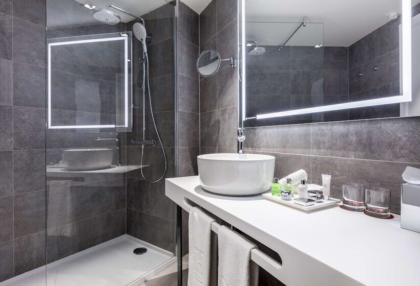 Семейный Номер, NH Collection Brussels Grand Sablon