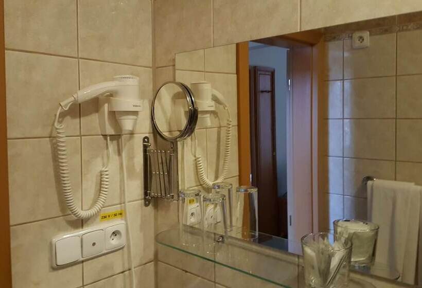 스탠다드 룸, Panska