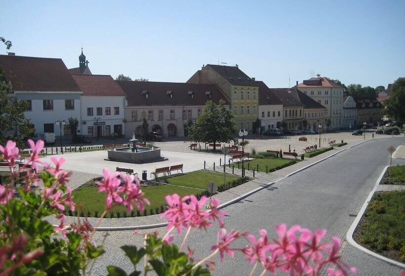 스탠다드 트리플 룸, Panska