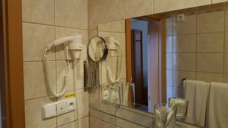 스탠다드 싱글 룸, Panska