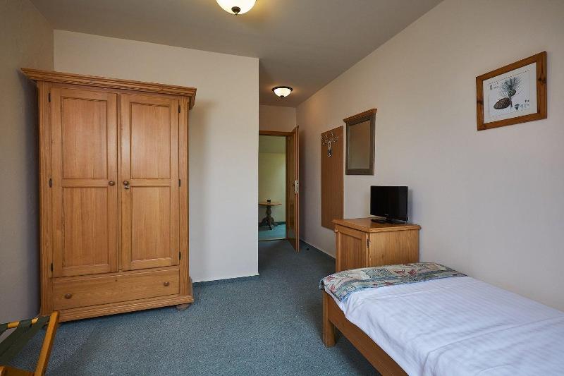 스탠다드 싱글 룸, Panska