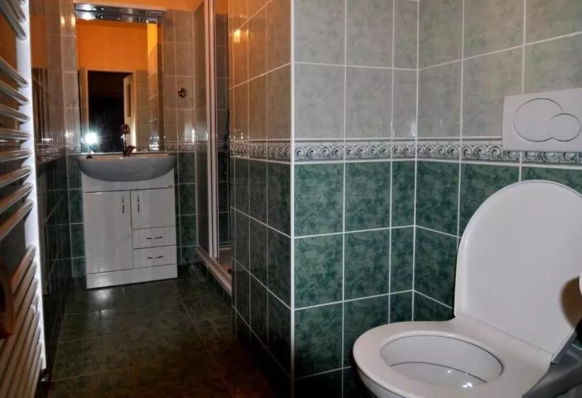 Camera Quadrupla Standard con Balcone, Poprad
