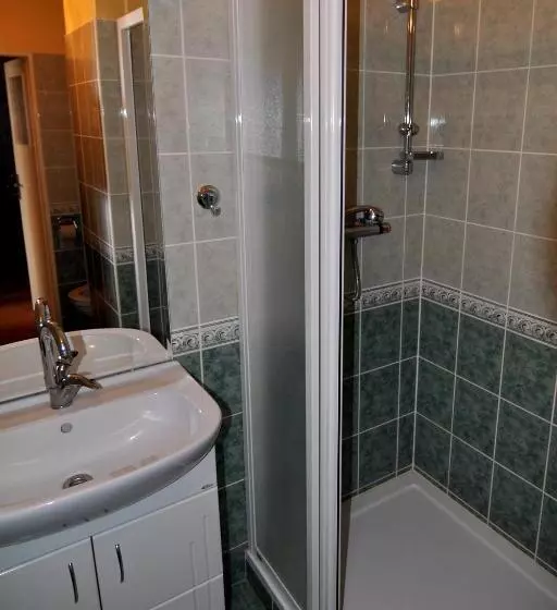 Camera Quadrupla Standard con Balcone, Poprad