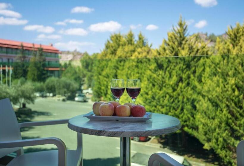 סוויטה נשיאותית, Rodon Hotel And Resort