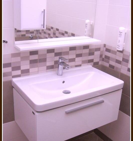 标准间, Skalní Mlýn