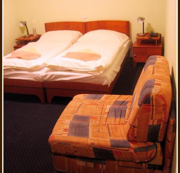 标准间, Skalní Mlýn