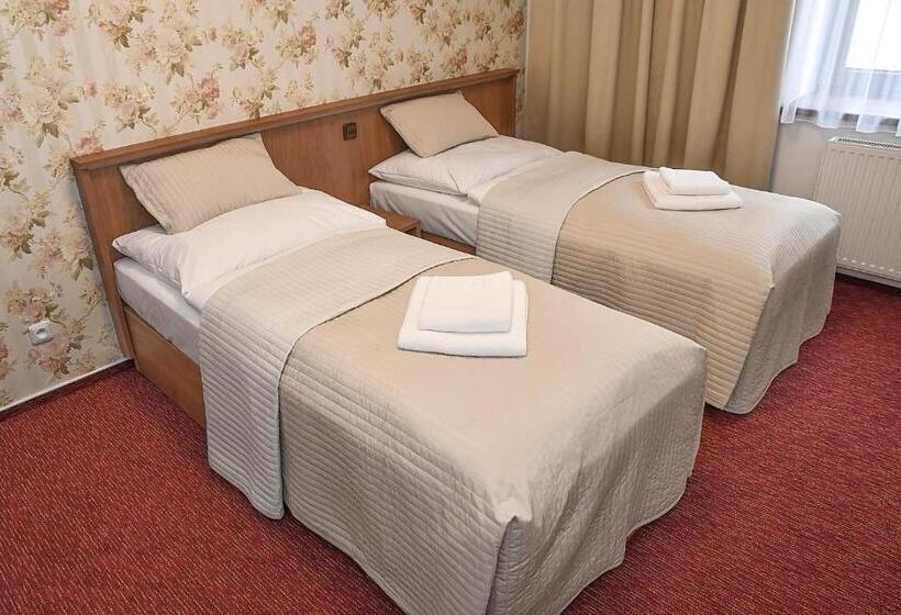 Номер Deluxe, Sonata