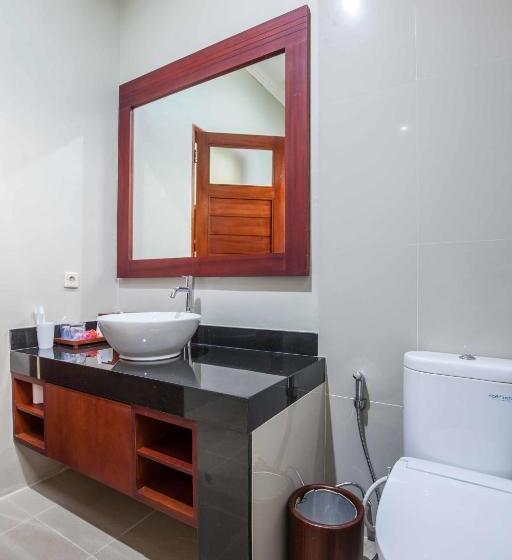 חדר סופריור לשלושה, Vila Shanti Beach Front Hotel Sanur