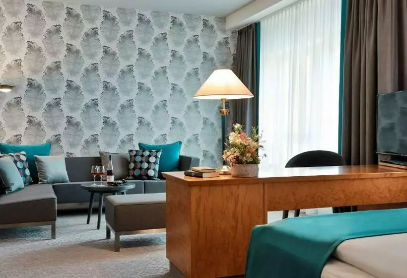 استودیوی استاندارد, Dorint Hotel Dresden