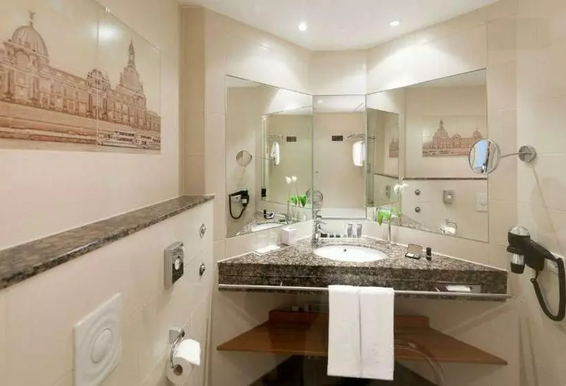 استودیوی استاندارد, Dorint Hotel Dresden