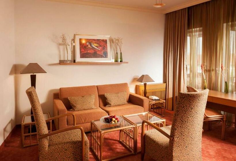 جناح إدارى, Dorint Hotel Dresden