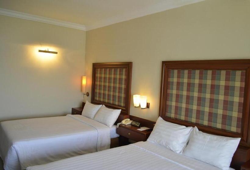 חדר סטנדרט נוף לעיר, Cambodiana