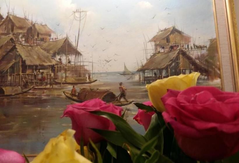 סוויטת ג'וניור נוף לעיר, Cambodiana