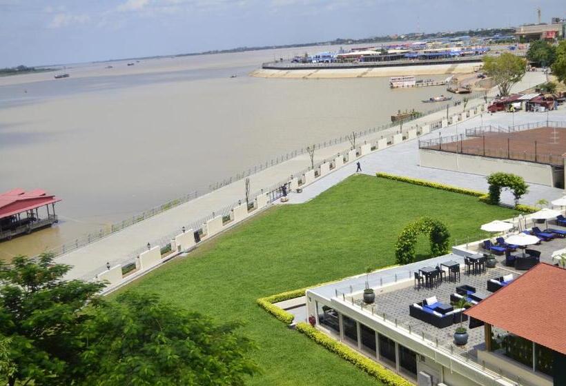 חדר סטנדרט, Cambodiana