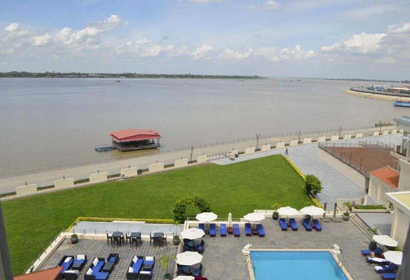 סוויטה אקזקיוטיב, Cambodiana