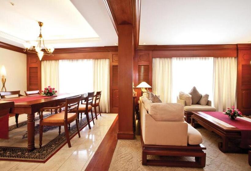 סוויטה אקזקיוטיב, Cambodiana