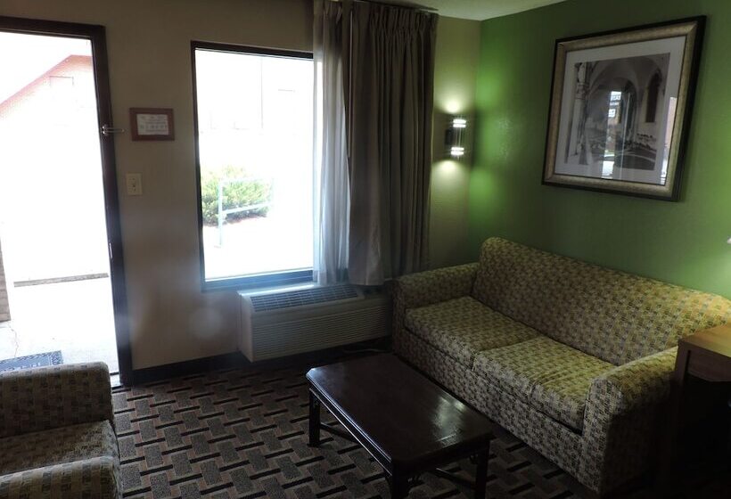 スイート, Days Inn By Wyndham Conoverhickory