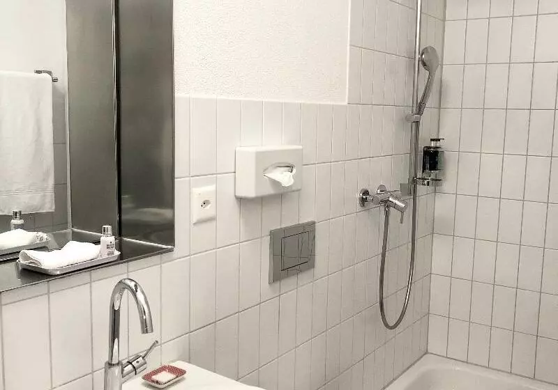 キングサイズベッドのスタンダードルーム, Holiday Inn La Piedad, An Ihg