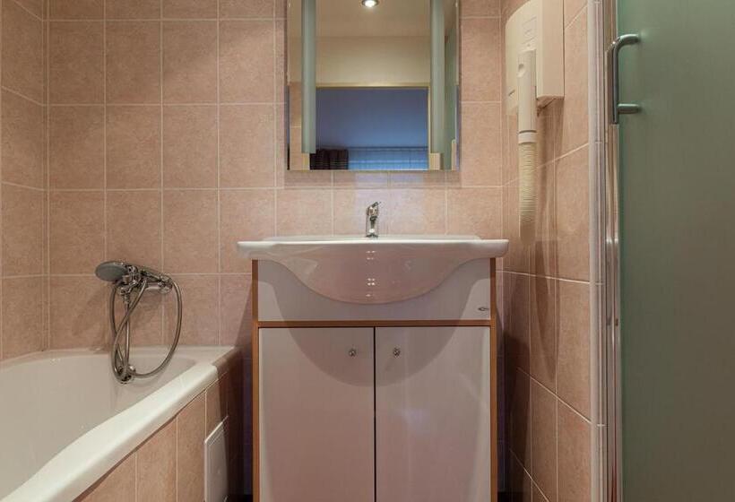 舒适型房间, Slezan