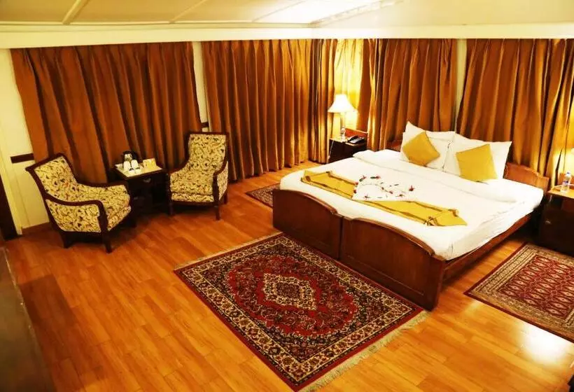 اتاق لوکس, Springfields   A Heritage Palace Since 1902