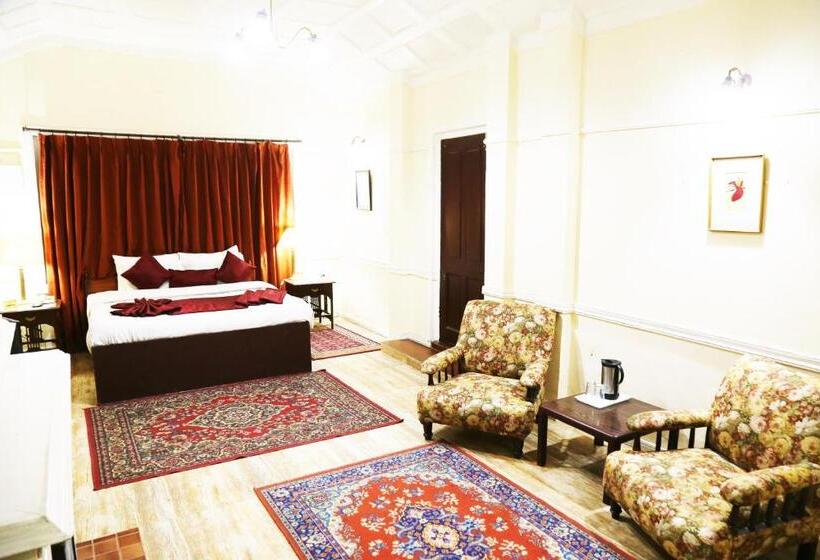 سوییت خانوادگی, Springfields   A Heritage Palace Since 1902