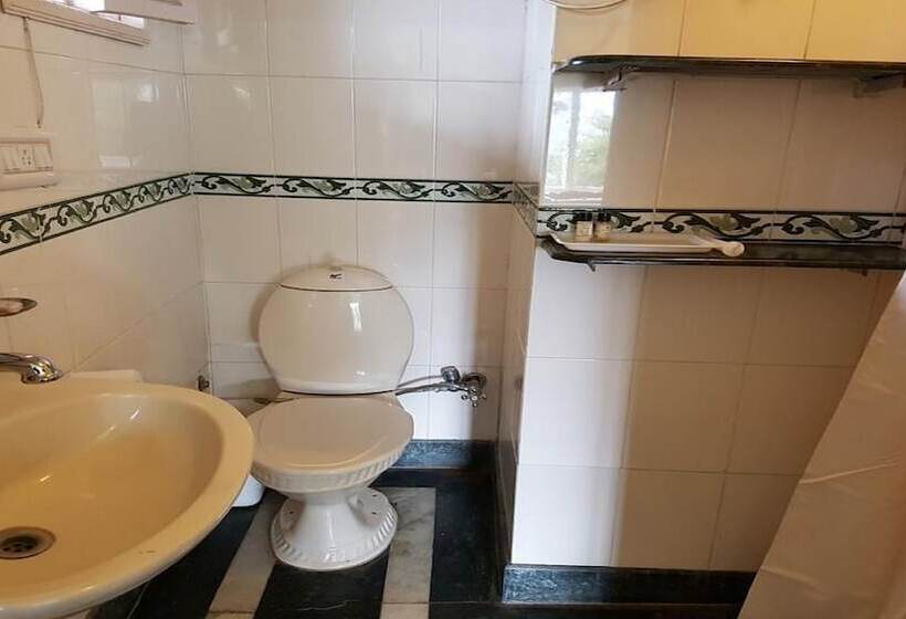 سوییت خانوادگی, Springfields   A Heritage Palace Since 1902