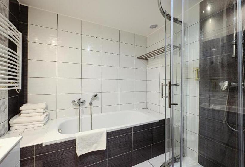 جناح, Vega Luhacovice