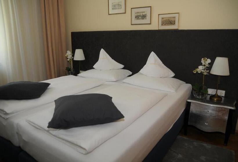 Номер Комфорт, Boutique Hotel Goldenes Lamm