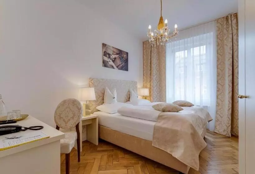 اتاق پرمیوم, Boutique Hotel Goldenes Lamm