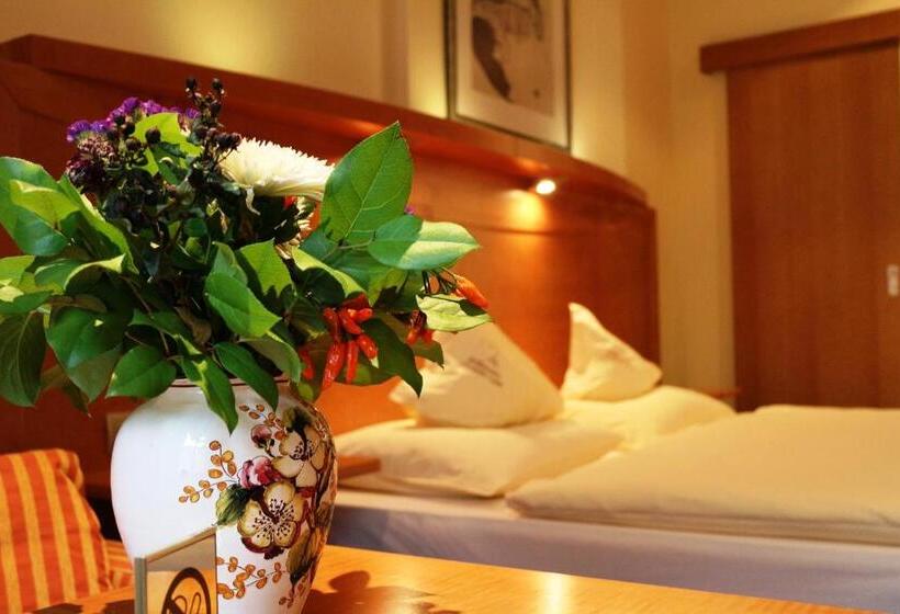 プレミアムルーム, Boutique Hotel Goldenes Lamm