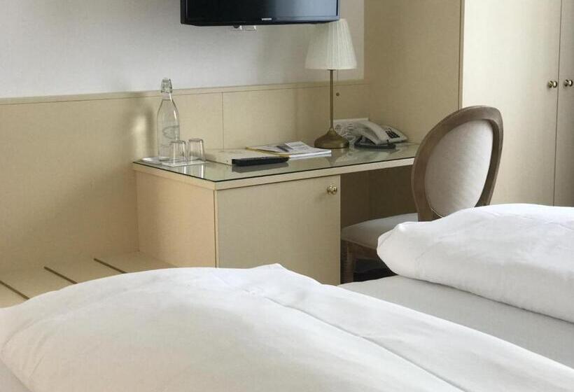 スーペリアールーム, Boutique Hotel Goldenes Lamm