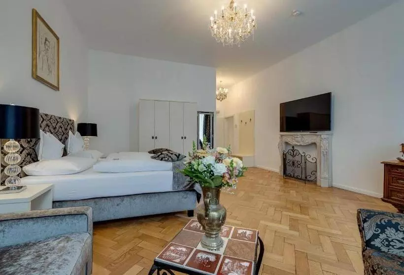 سوییت سوپریور, Boutique Hotel Goldenes Lamm