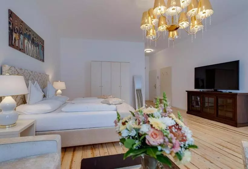 سوییت سوپریور, Boutique Hotel Goldenes Lamm