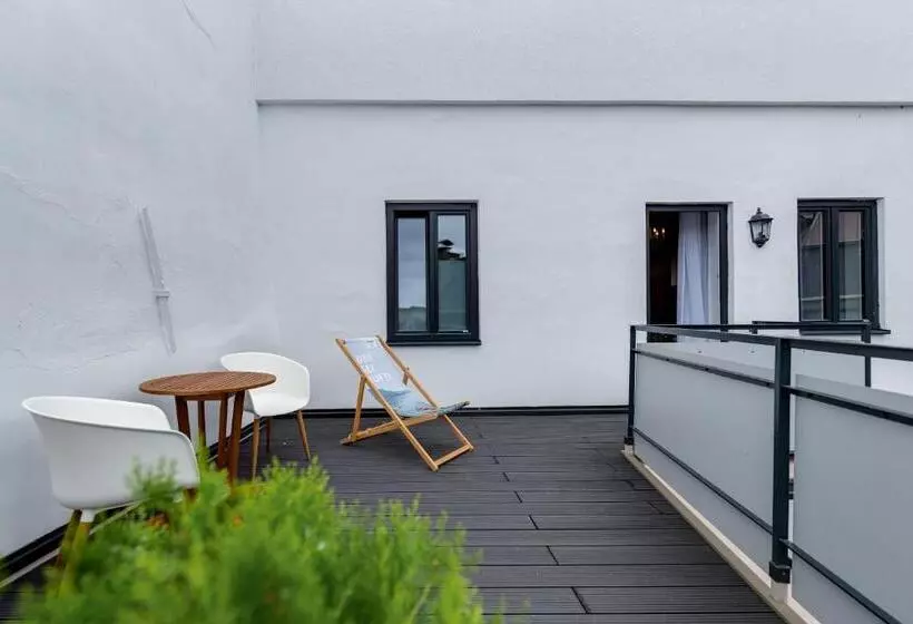 اتاق لوکس با بالکن, Boutique Hotel Goldenes Lamm